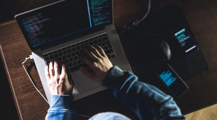 Teletrabajo y ciberseguridad: los retos de la adopción acelerada del trabajo a distancia Teletrabajo y ciberseguridad