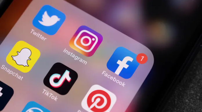 publicar fotos redes sociales