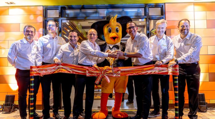 Harvard analiza la expansión de Pollo Campero en su programa Pollo Campero CMI