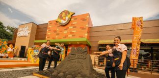 Pollo Campero Surf City 70